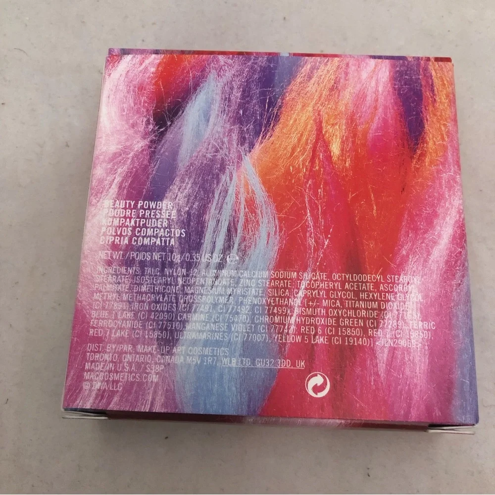 MAC Glow Rida Beauty Powder - Picture 2 of 6